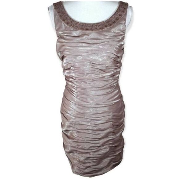 CACHET VINTAGE CHAMPAGNE PLEATED BEADED NECKLINE DRESS.  SZ.8 EUC. - Picture 1 of 6